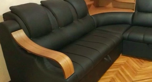 Перетяжка кожаного дивана. Новоаннинский